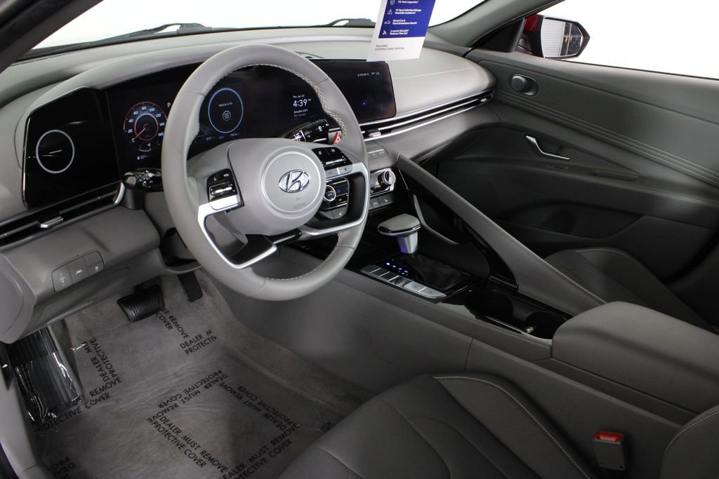 Certified 2023 Hyundai Elantra SEL w/ Convenience Package image 17