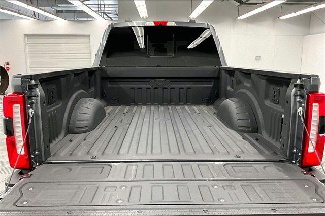 Used 2024 Ford F250 Lariat w/ Black Appearance Package image 30