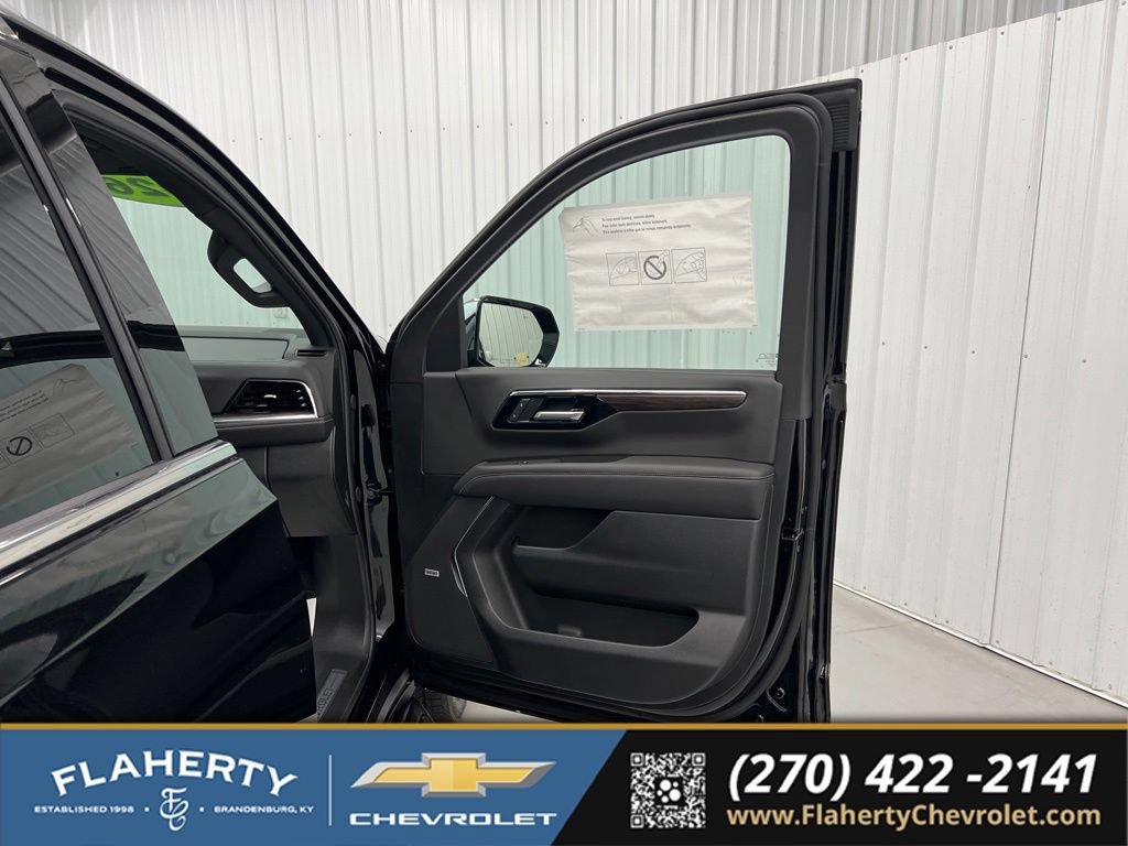 New 2026 Chevrolet Tahoe Premier w/ Sun And Tow Package AWD/4WD image 14