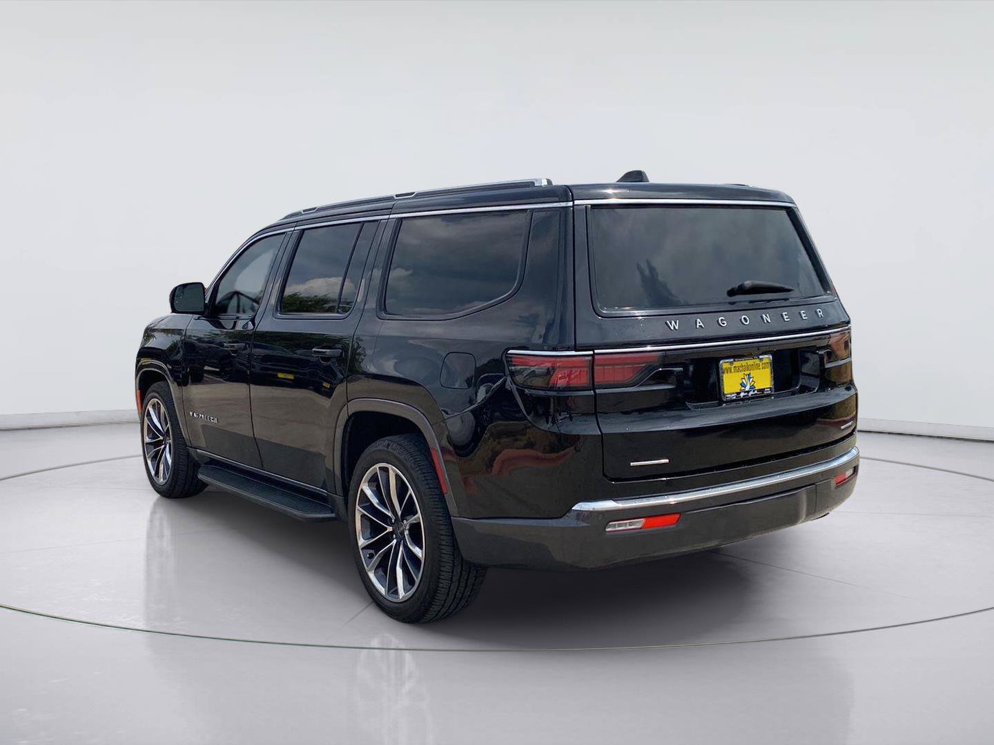 Used 2022 Jeep Wagoneer Series II w/ Premium Group I AWD/4WD image 4