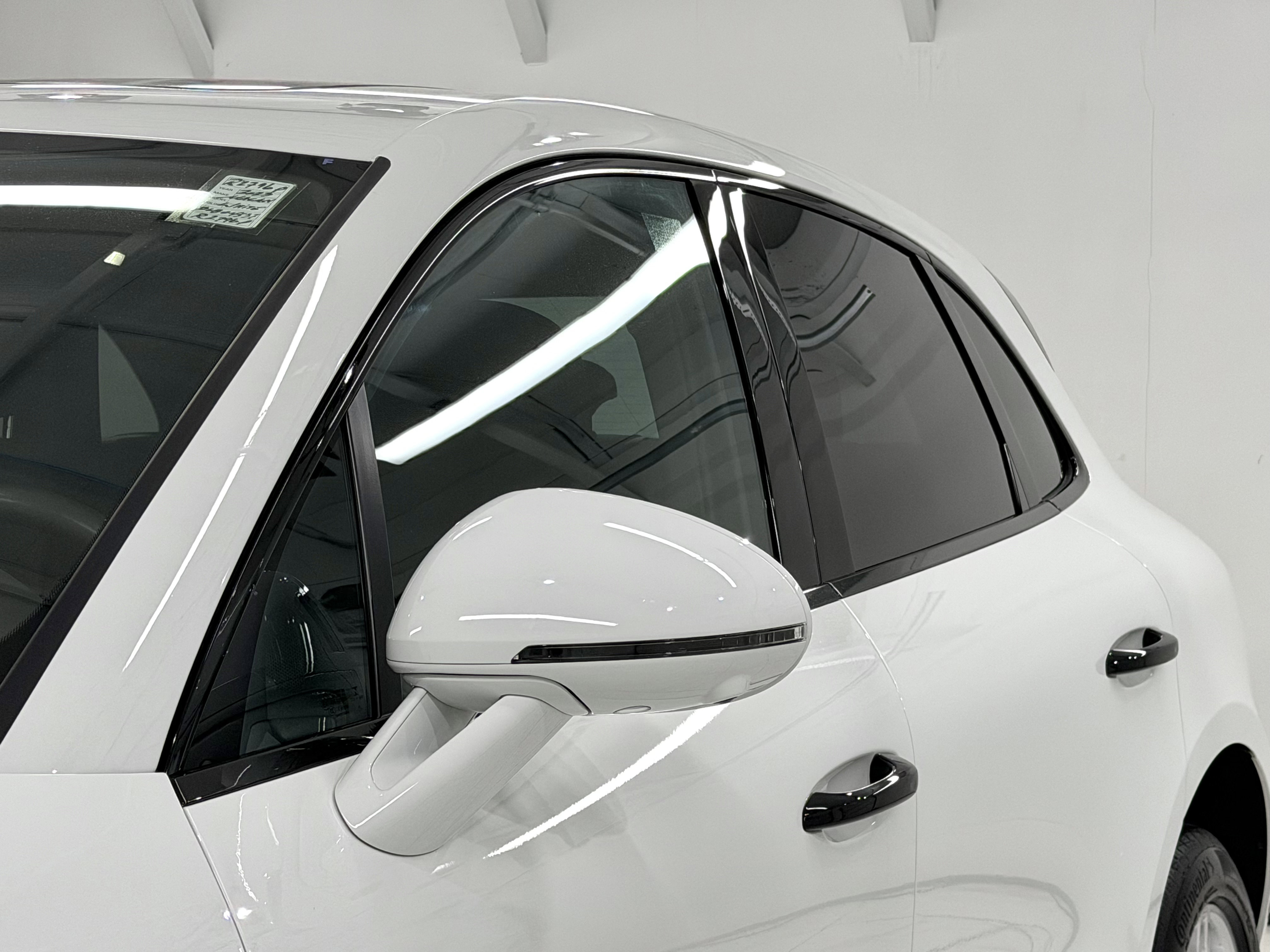 Certified 2023 Porsche Macan image 19