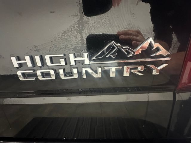 Used 2024 Chevrolet Silverado 1500 High Country w/ Technology Package AWD/4WD image 19