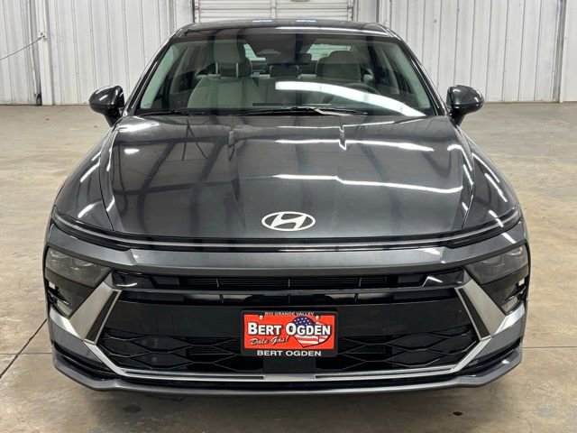 Used 2025 Hyundai Sonata SEL image 2