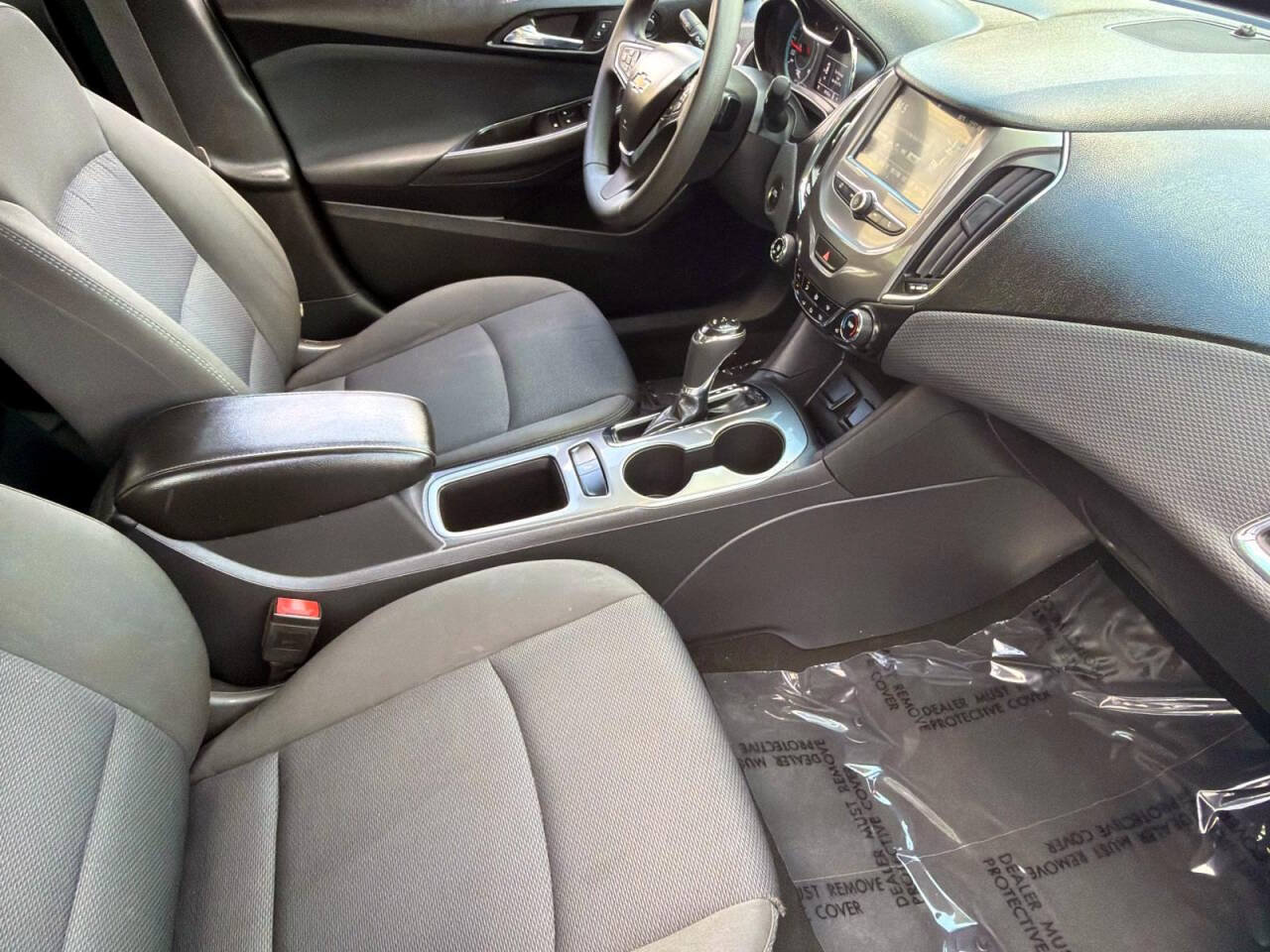 Used 2016 Chevrolet Cruze LT w/ Convenience Package FWD image 8