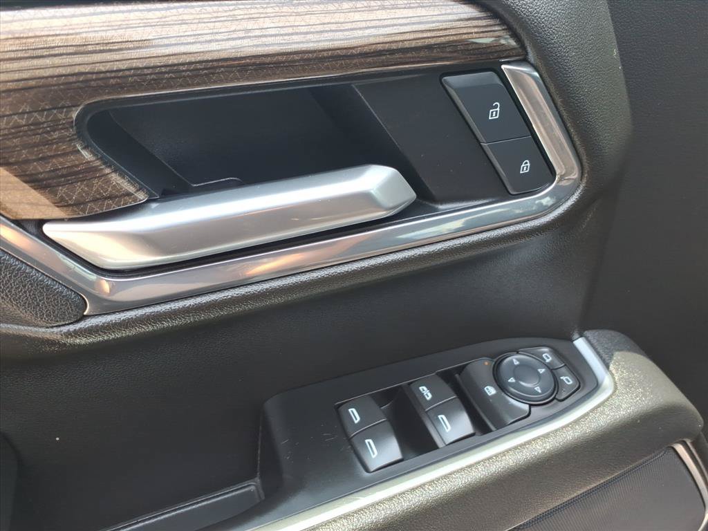 Used 2025 Chevrolet Silverado 1500 LT RWD image 18