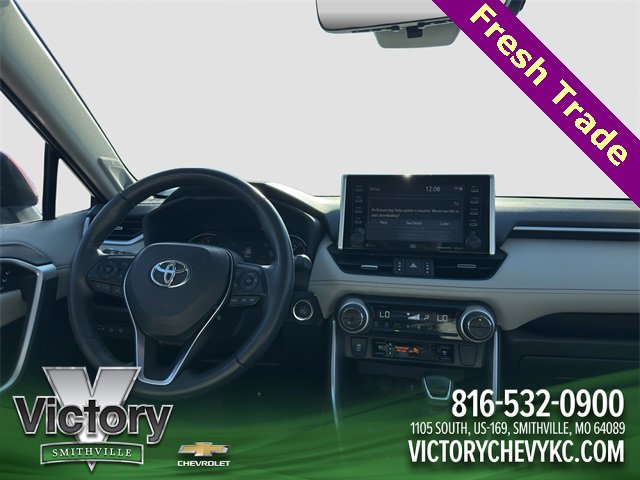 Used 2021 Toyota RAV4 Limited image 14