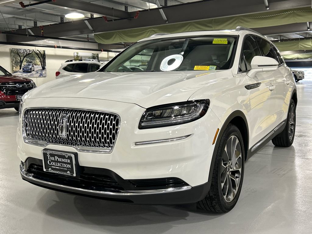 Certified 2023 Lincoln Nautilus Reserve AWD/4WD image 5