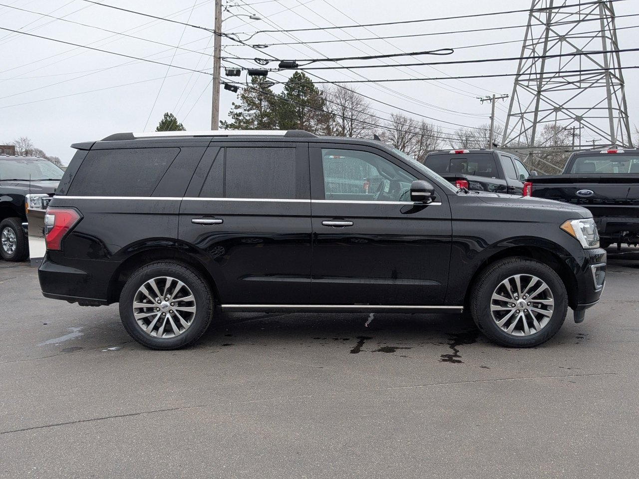 Used 2018 Ford Expedition Limited w/ Equipment Group 301A image 3
