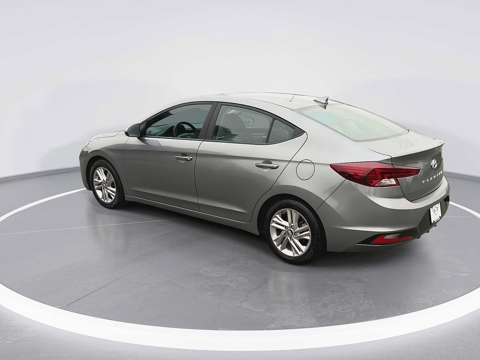 Used 2019 Hyundai Elantra Value Edition w/ Cargo Package FWD image 6