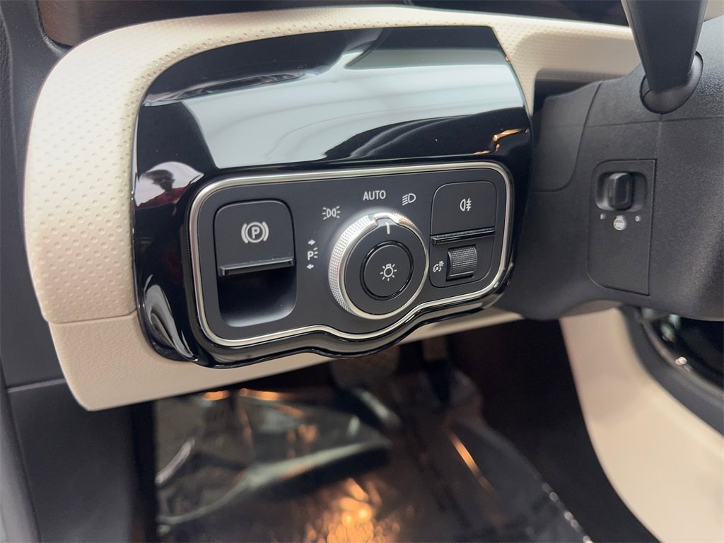 Used 2022 Mercedes-Benz CLA 250 4MATIC image 53