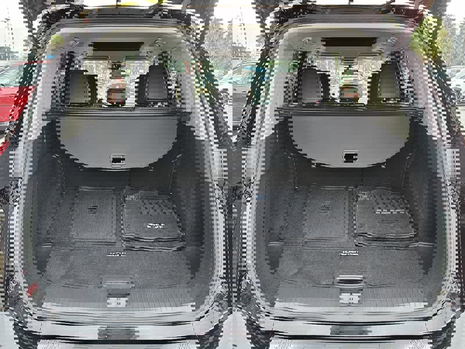 Used 2024 Nissan Rogue SV w/ SV Premium Package image 6