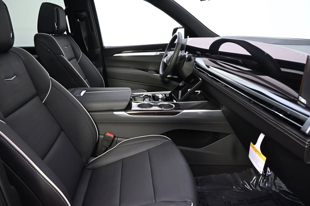 New 2026 Cadillac Escalade Luxury w/ Touring Package image 16