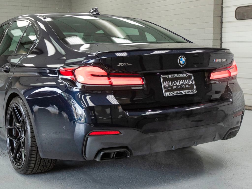 Used 2022 BMW M550i xDrive w/ Dynamic Handling Package image 45