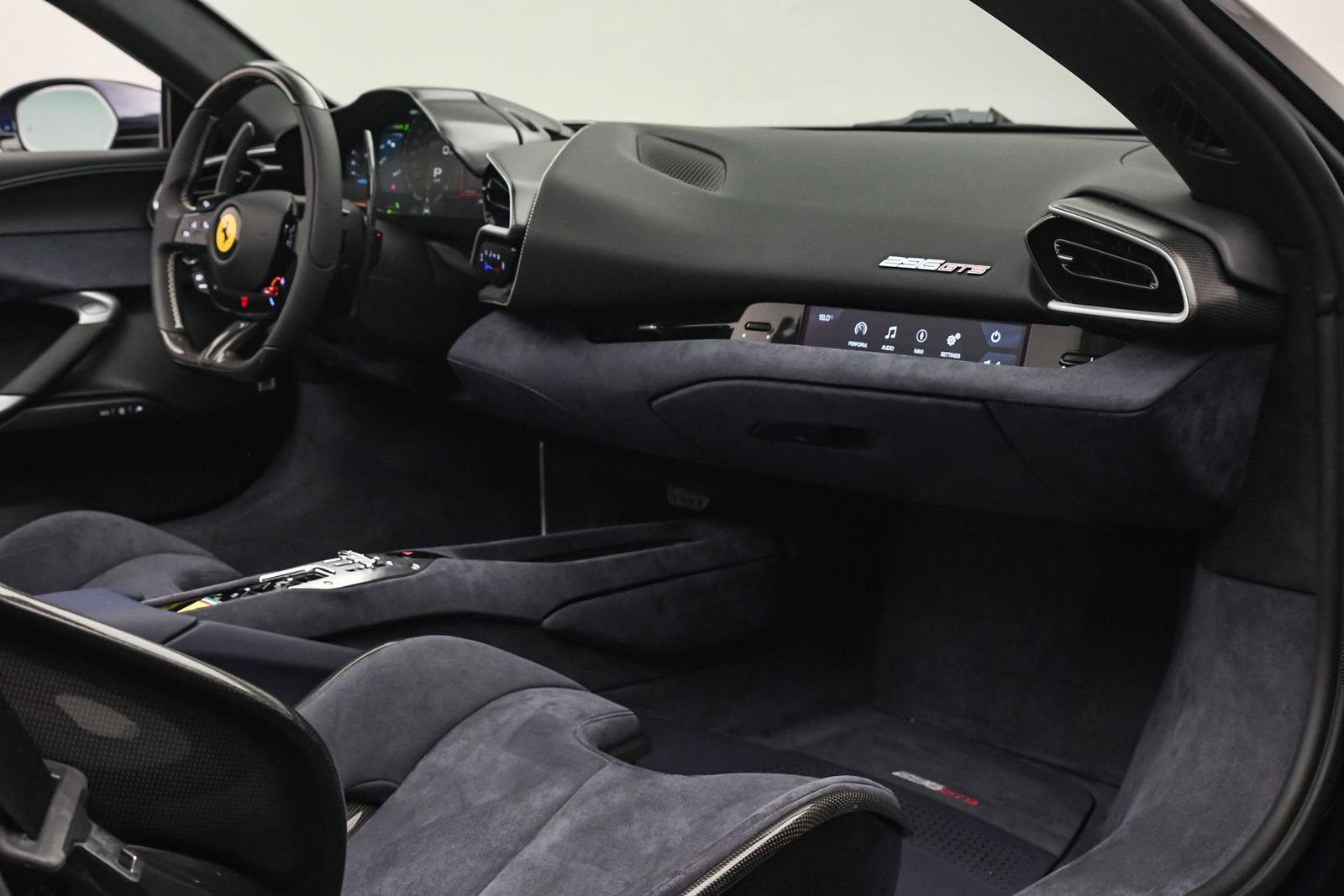 Used 2025 Ferrari 296 GTS RWD image 18