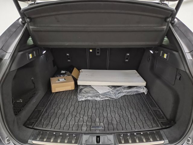 Used 2024 Jaguar F-PACE R-Dynamic S image 8