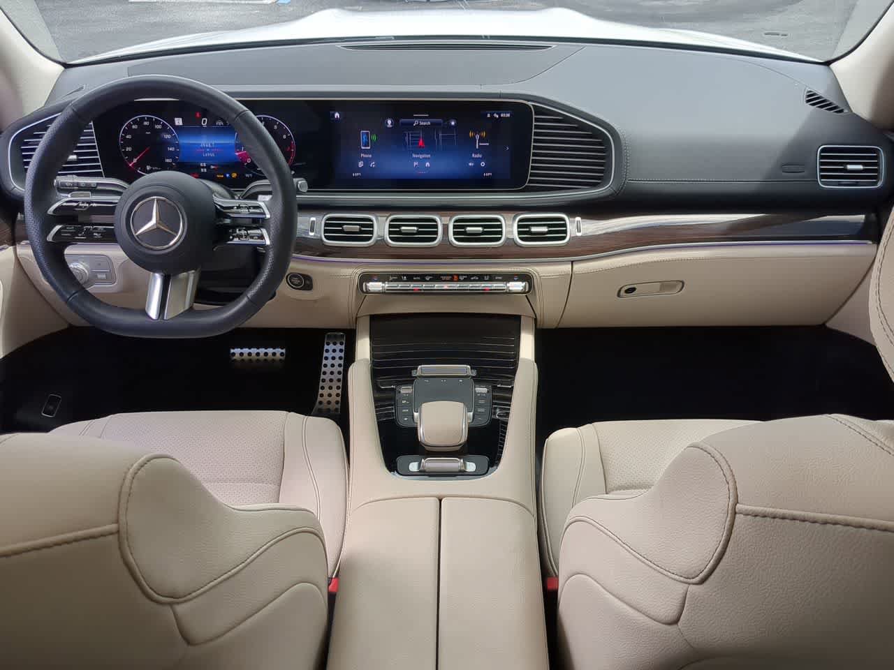 Used 2024 Mercedes-Benz GLS 450 4MATIC image 15