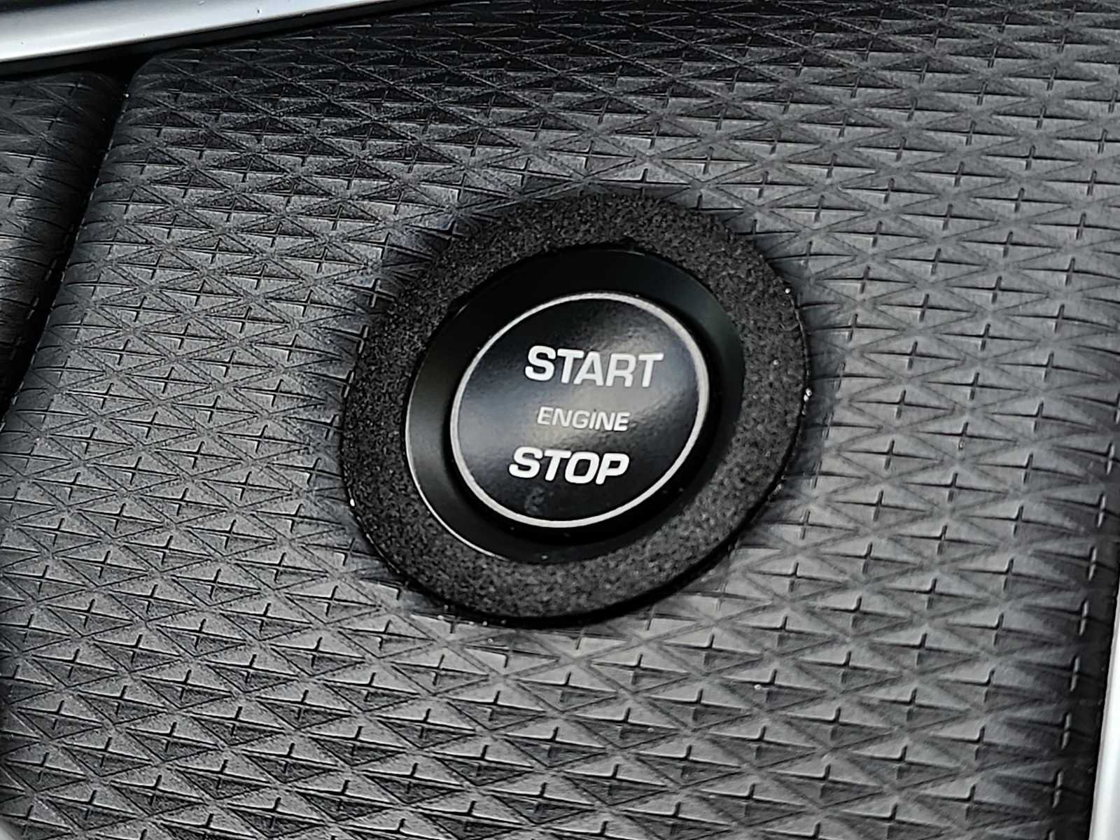 Used 2020 Land Rover Range Rover Evoque S AWD/4WD image 10