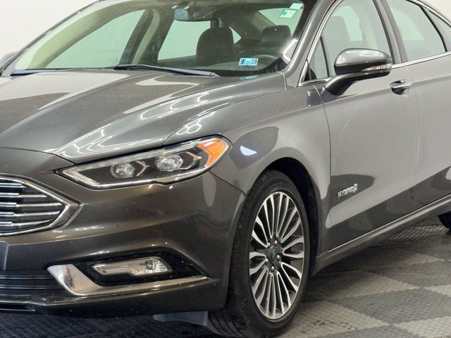 Used 2017 Ford Fusion Titanium FWD image 6