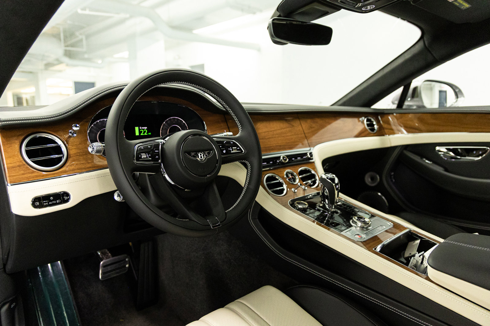 New 2026 Bentley Continental GT AWD/4WD image 27