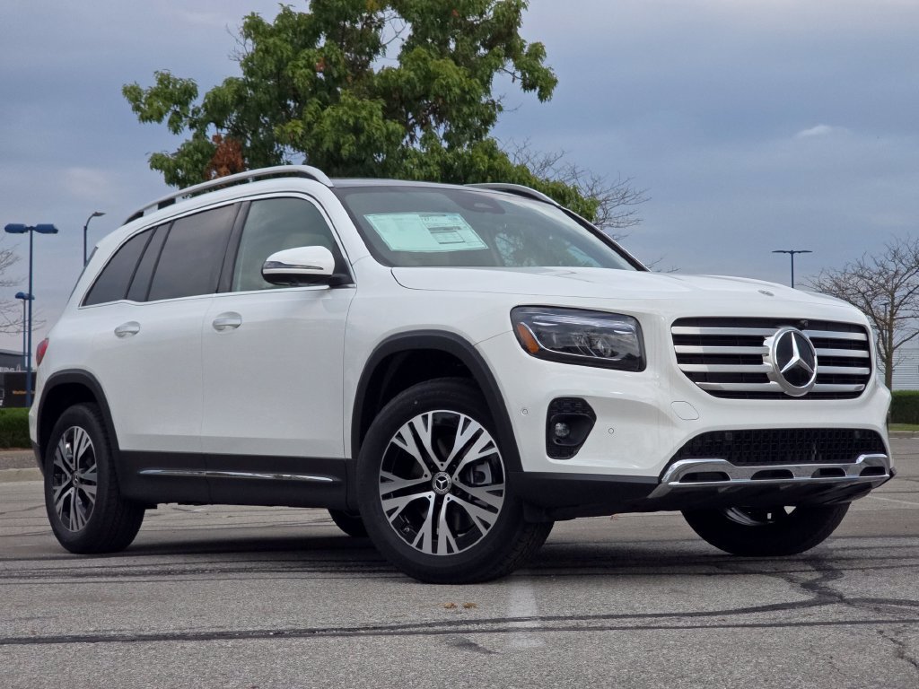 New 2026 Mercedes-Benz GLB 250 4MATIC image 1