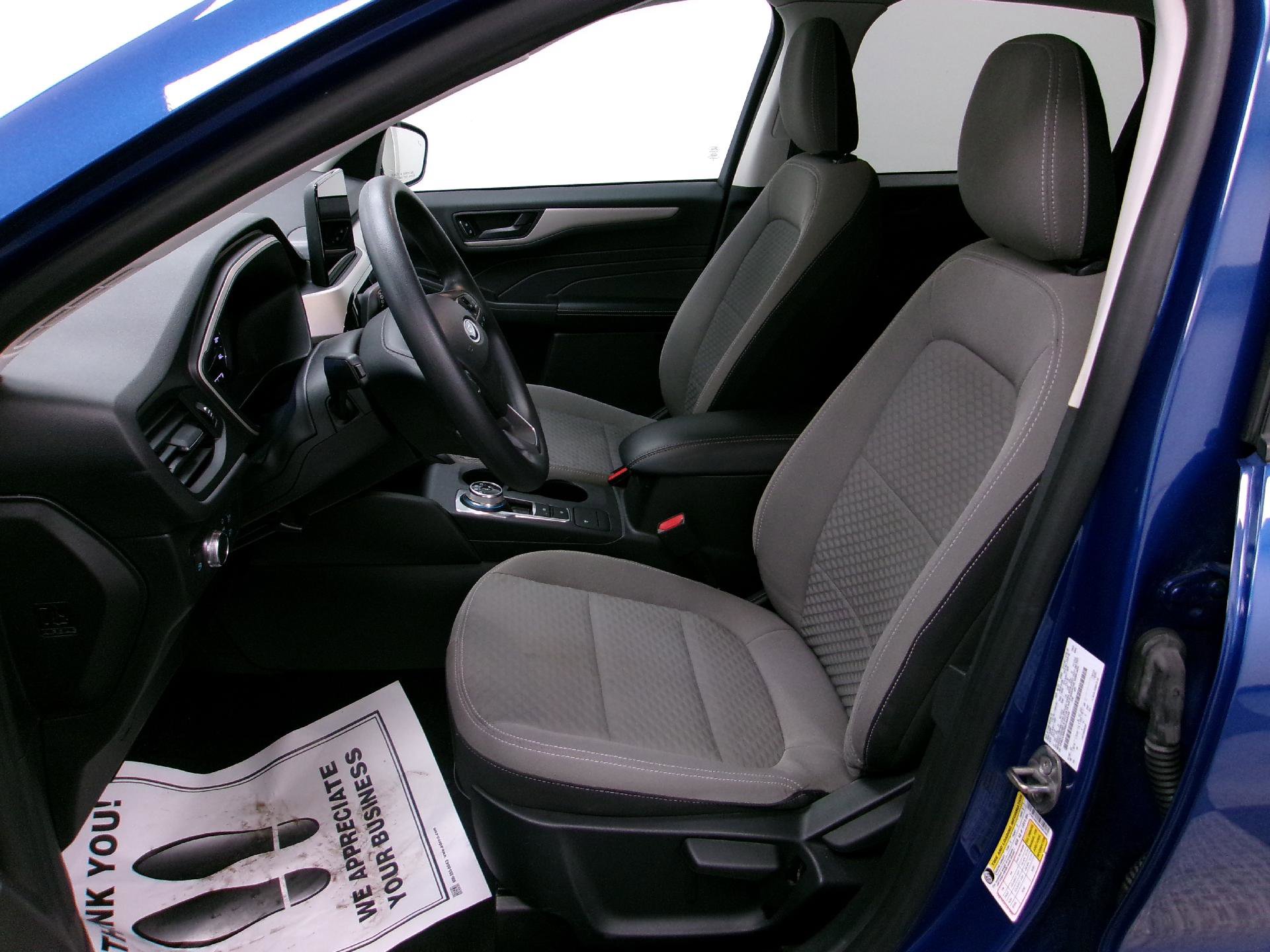 Used 2022 Ford Escape SE image 8