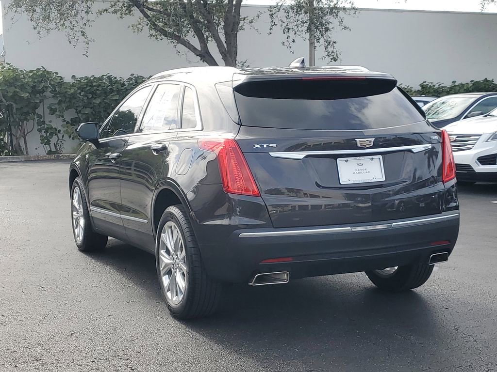 Used 2017 Cadillac XT5 Luxury w/ Driver Awareness Package image 3