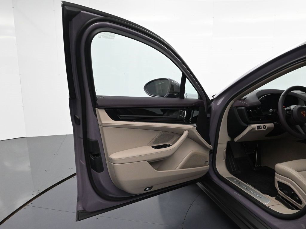 New 2026 Porsche Panamera 4 image 15