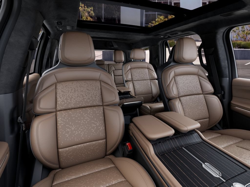 New 2027 Lincoln Navigator Black Label AWD/4WD image 10