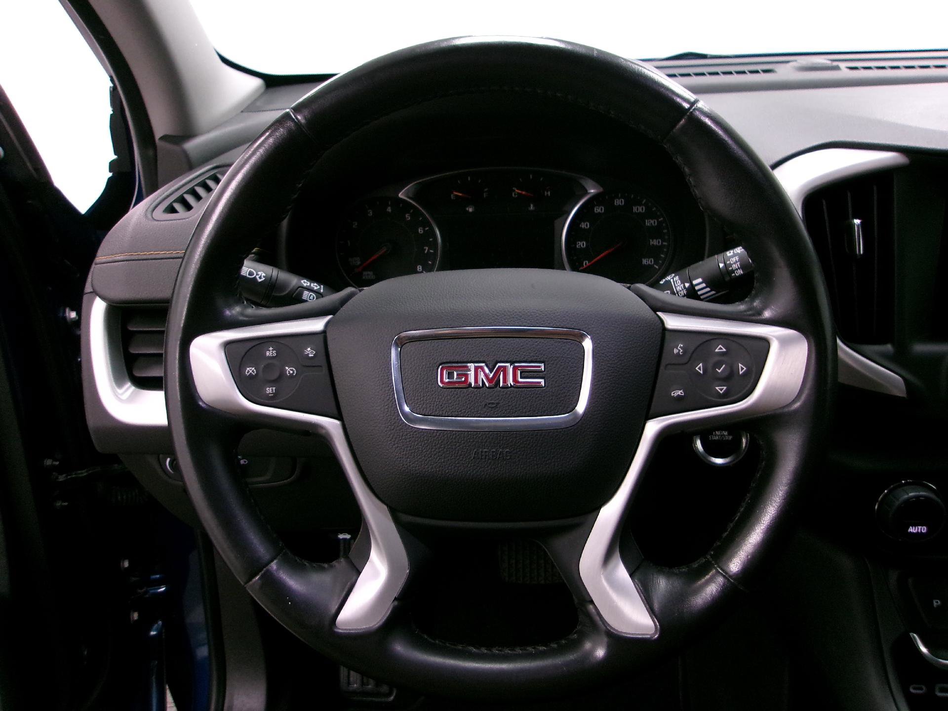 Used 2020 GMC Terrain SLE w/ Driver Convenience Package AWD/4WD image 6