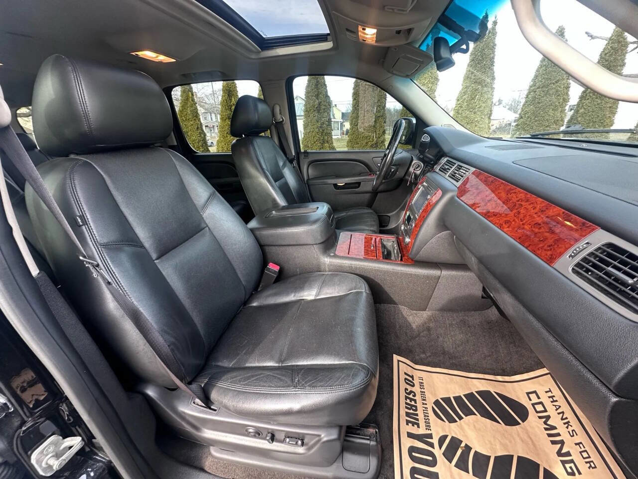 Used 2014 Chevrolet Suburban LTZ image 14