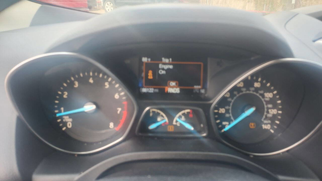 Used 2017 Ford Escape SE FWD image 13