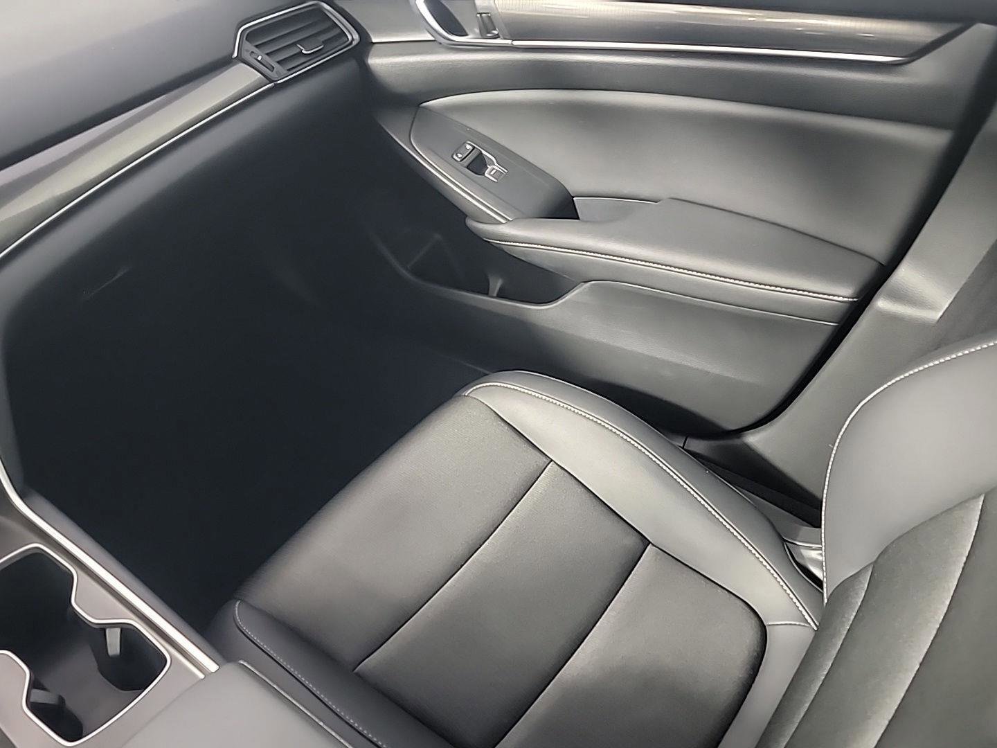 Certified 2022 Honda Accord Sport image 22