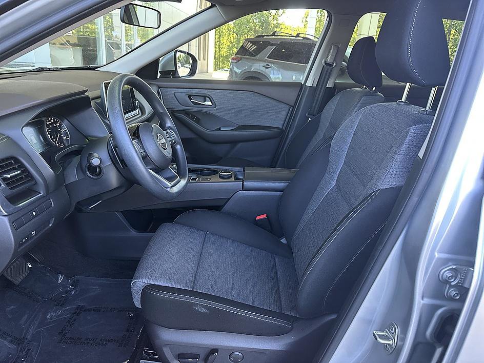 Certified 2023 Nissan Rogue SV image 13