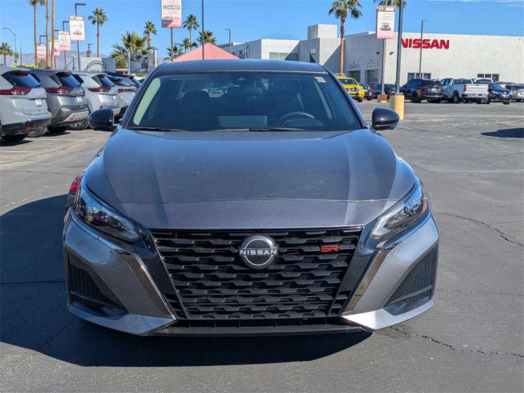 Used 2024 Nissan Altima 2.0 SR image 7