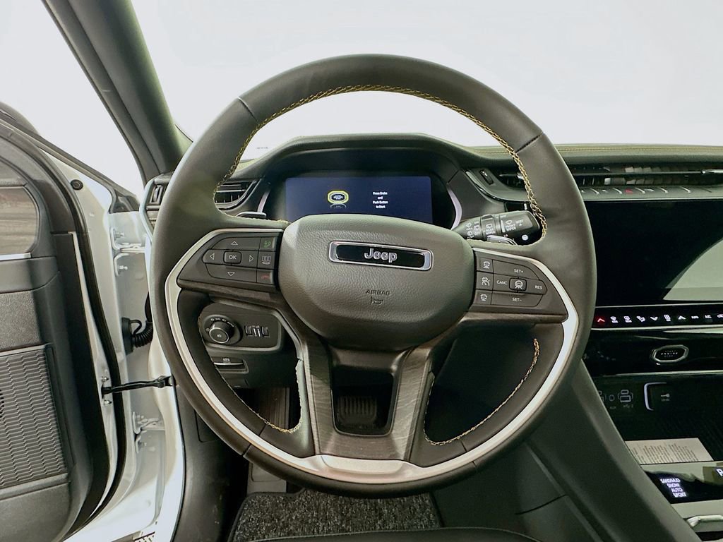 New 2026 Jeep Grand Cherokee L Limited AWD/4WD image 15