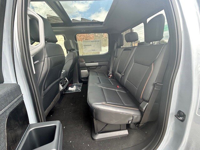 New 2026 Ford F250 4x4 Crew Cab Super Duty image 14