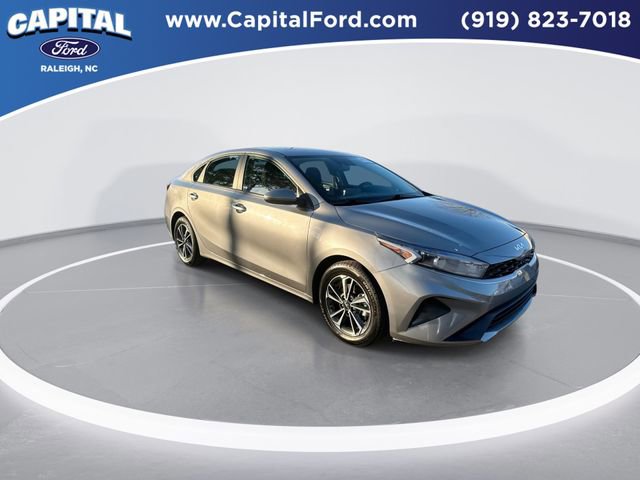 Used 2024 Kia Forte LXS image 2