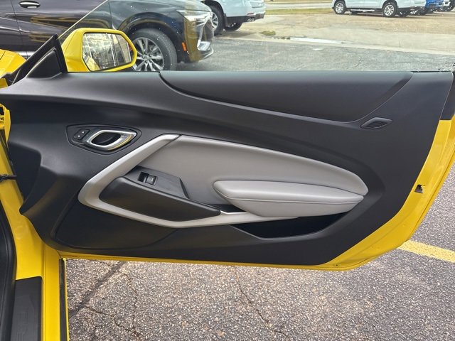 Used 2018 Chevrolet Camaro LT w/ RS Package image 13