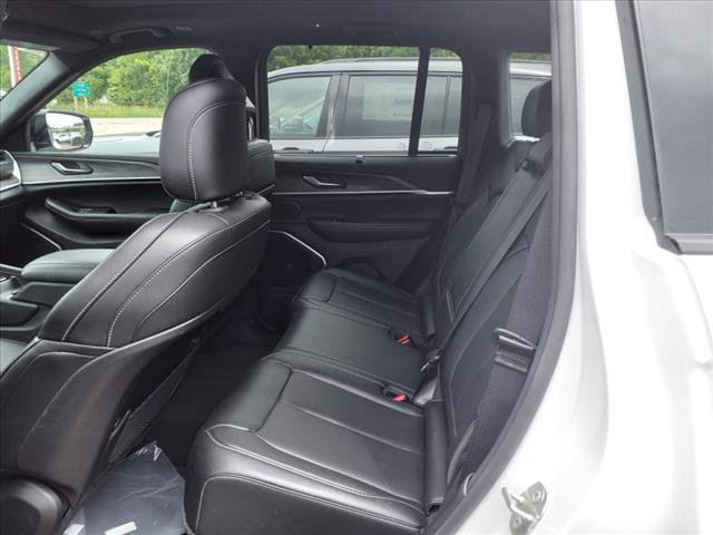 New 2024 Jeep Grand Cherokee Limited 4xe image 9