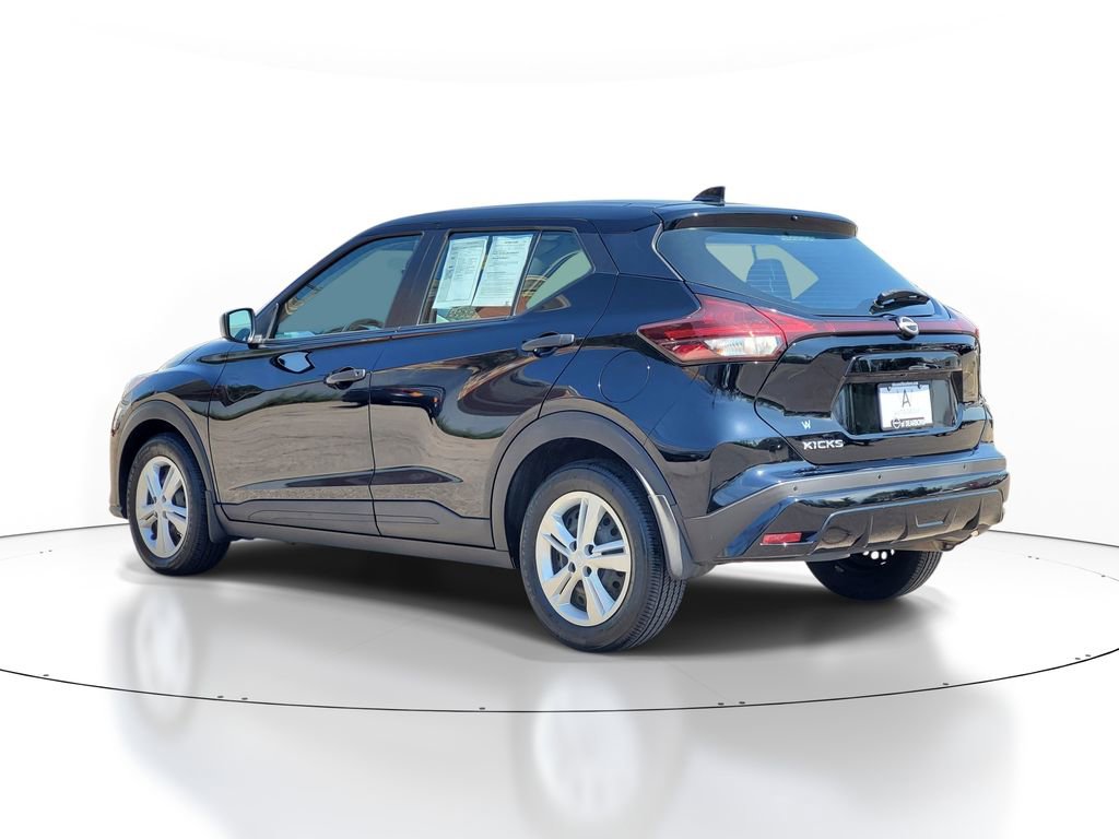 Used 2023 Nissan Kicks S w/ Interior Electronics Package FWD image 3