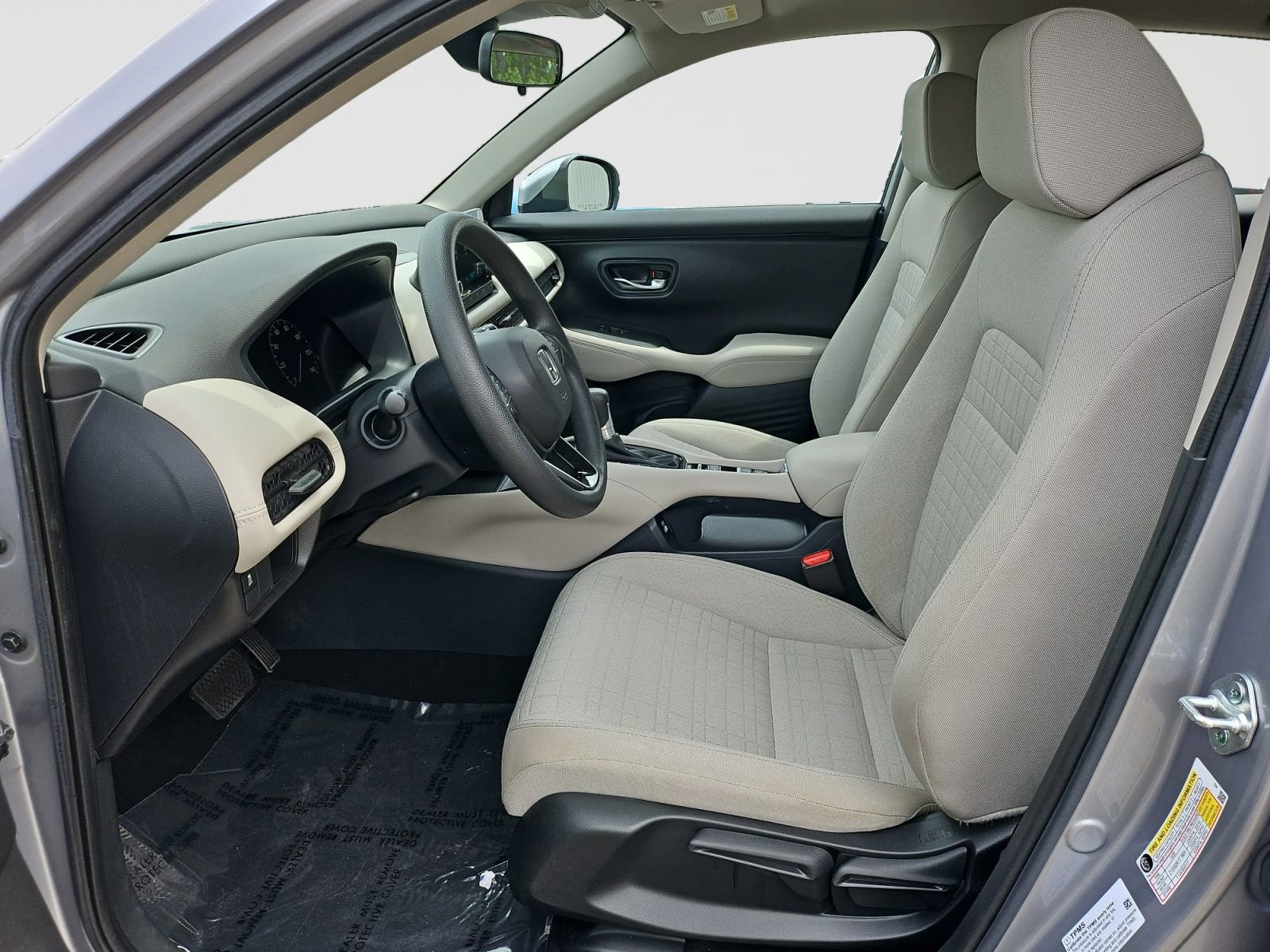 Used 2023 Honda HR-V LX image 16