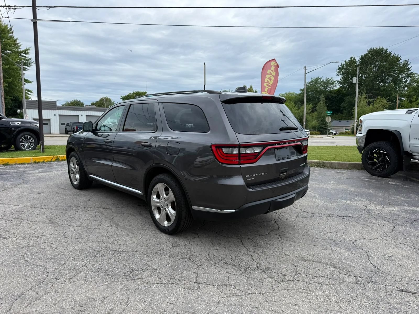 Used 2015 Dodge Durango Limited w/ Premium Group AWD/4WD image 3