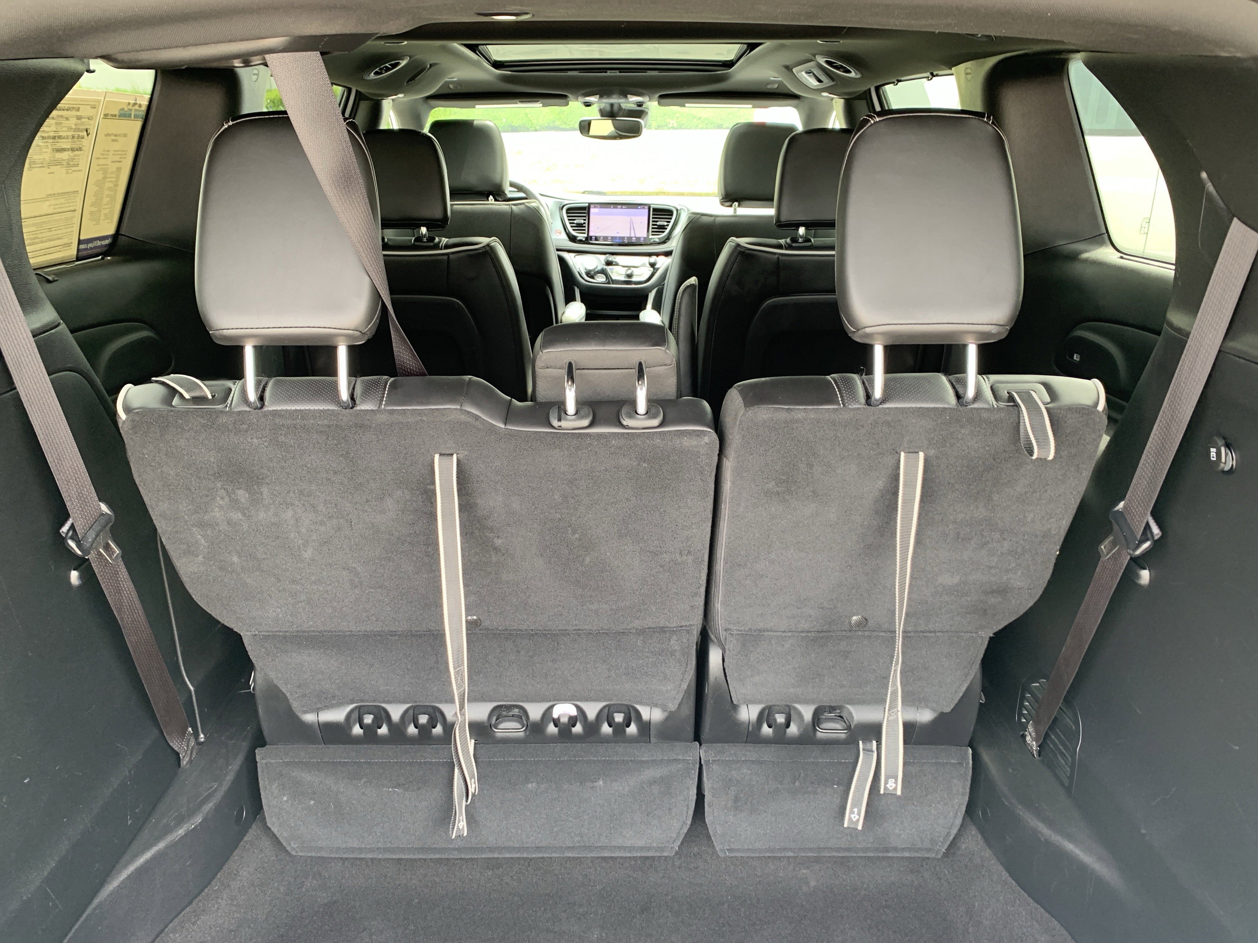 Used 2025 Chrysler Pacifica Limited FWD image 39