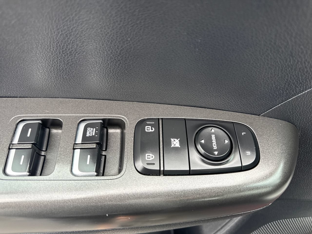 Used 2022 Kia Sportage LX FWD image 15