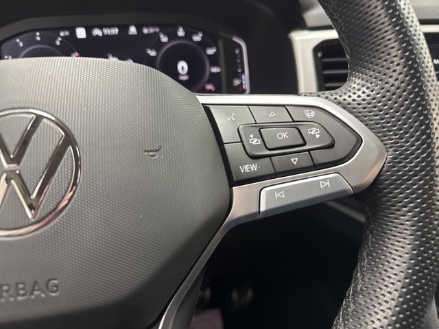 Used 2023 Volkswagen Atlas SEL R-Line image 28