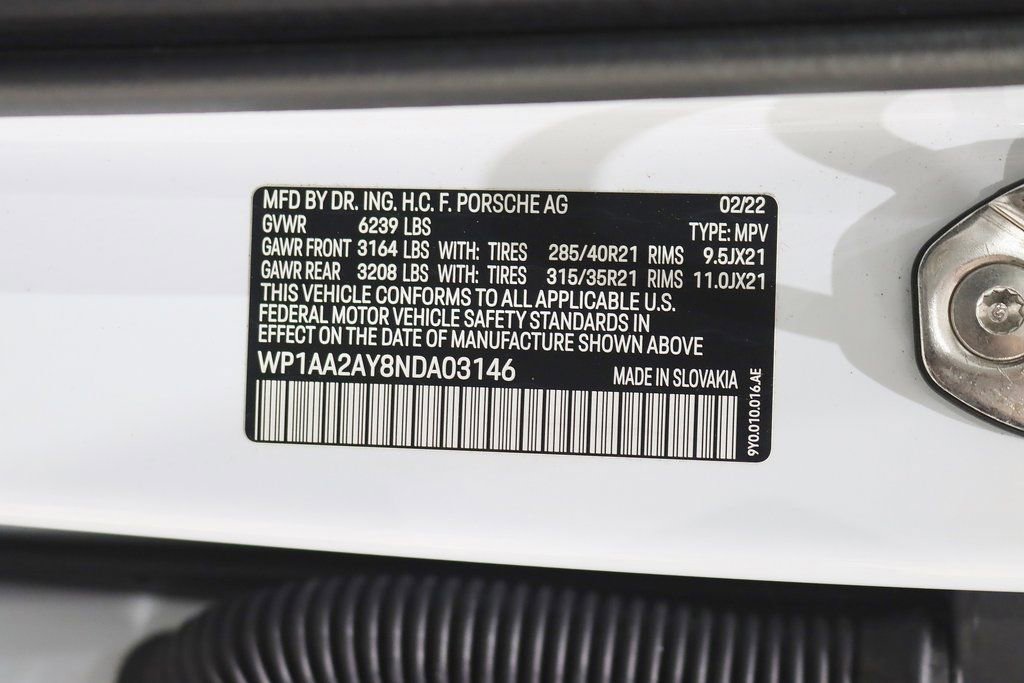 Used 2022 Porsche Cayenne Platinum Edition image 43