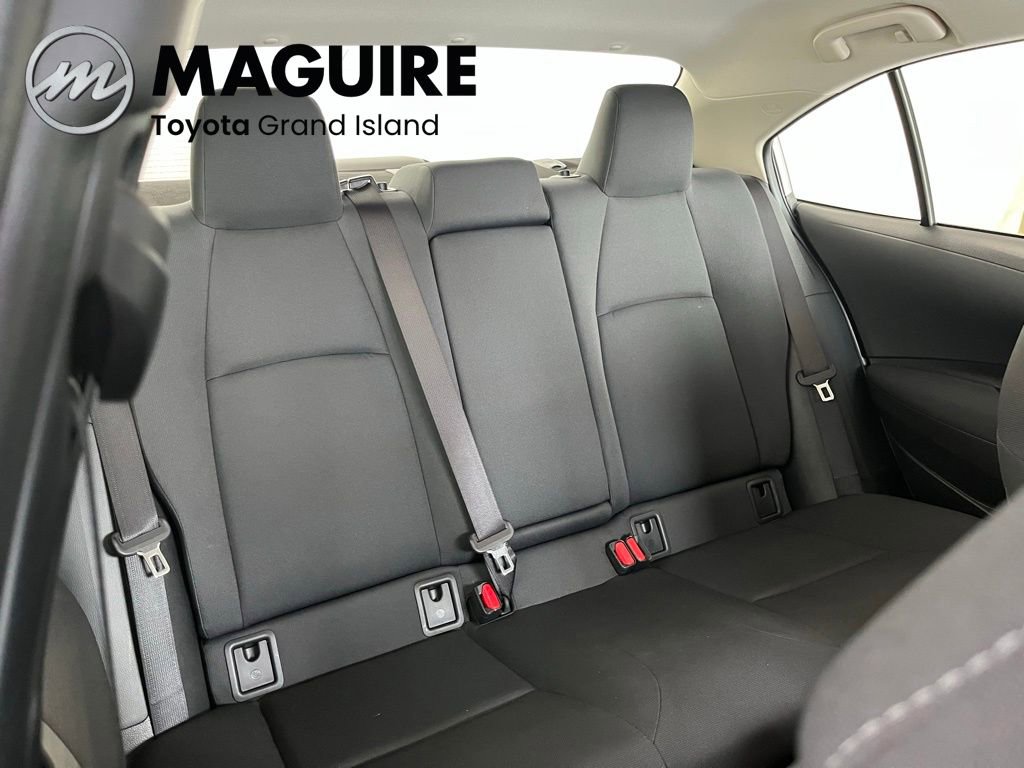 Used 2022 Toyota Corolla LE image 34
