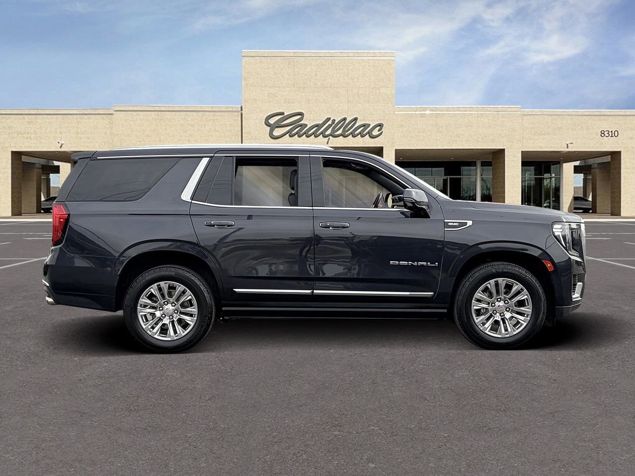 Used 2023 GMC Yukon Denali image 4