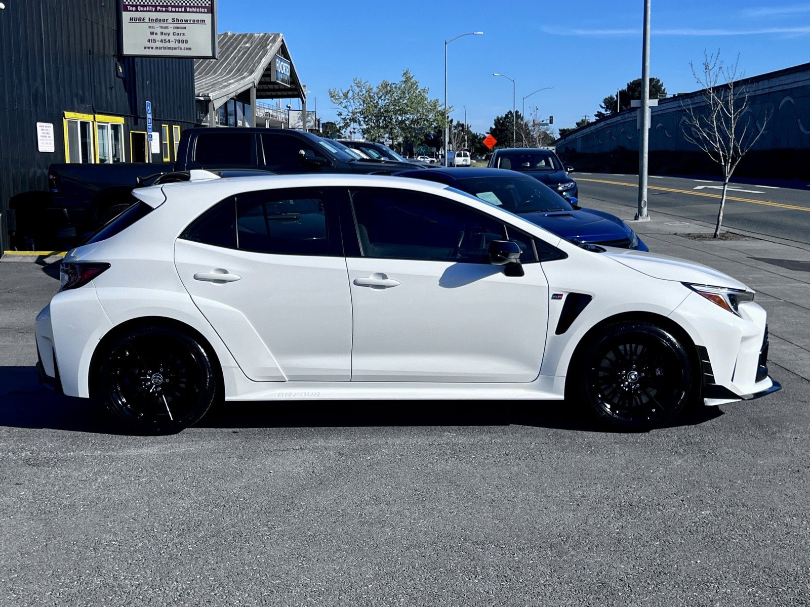 Used 2023 Toyota Corolla Core w/ Performance Package image 5