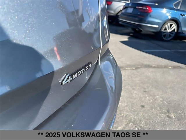 Used 2025 Volkswagen Taos SE image 12